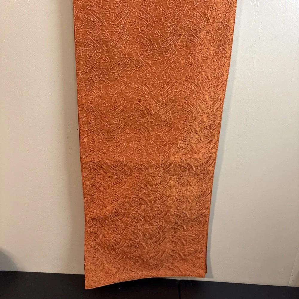 Envogue Table Runner 14